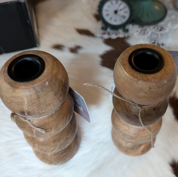 🆕 Solid Wood Candlestick Holder 🕯️🕯️ - Picture 3 of 7